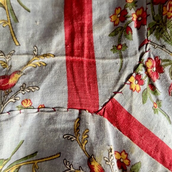 Antique Red Wool & Gold Trim Balkan Macedonian Long Traditional Folk Vest - Picture 13 of 16